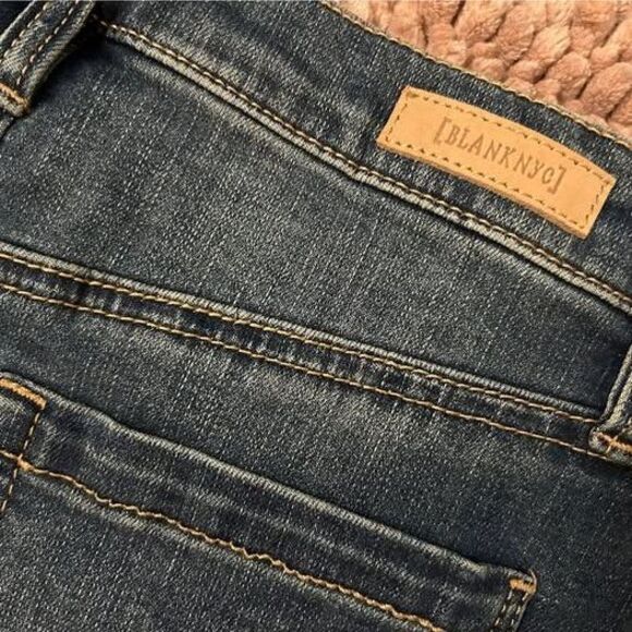 Girls Shorts size 25 - Picture 7 of 10